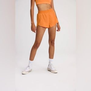 🧡Girlfriend Collective Trail Short in Horizon🧡